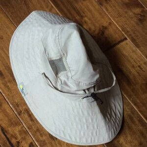 Sun protection Zone hat fly fishing summer wear🌷travel vacay cabin Christmas